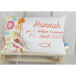 Personalisiertes Kissen zur Kommunion oder Konfirmation, in bunt und weiß, aus Baumwollstoff, ein tolles Geschenk.