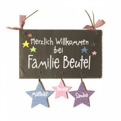 Personalisiertes Schiefertürschild mit Namen und Sternanhängern – Geschenk zu Geburt & Einzug - individuelles Haustürschild Sterne, wetterfest & dekorativ, Willkommensschild Eingang