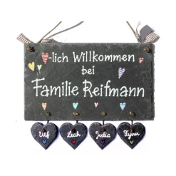 Personalisiertes Schieferschild Familie – Willkommensschild mit Herzanhänger, Namensschild individuell