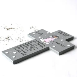 Personalisiertes Taufkreuz Mädchen – handbemaltes Schutzengelkreuz als Geschenk zur Taufe