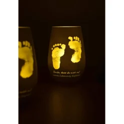 Personalisiertes Windlicht mit Hand- und Fußabdrücken als Geschenk zur Geburt, Taufe & Weihnachten