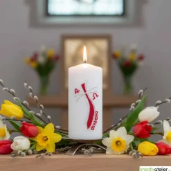 Pfad des Lichts – Moderne christliche Osterkerze mit geschwungenem Kreuz & Silberverzierung