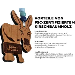 Praktischer Schulbegleiter: Personalisierter Esel-Anhänger aus Edelholz