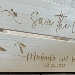 Präsentkorb, Hochzeit, Safe the Date, Hochzeitsgeschenk mit persönlicher Wunschgravur