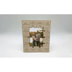 Puzzle-Liebe – Personalisierbarer Laser-Holzrahmen mit Gravur & Puzzle-Design