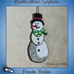 ►2024-q-0185◄ Schneemann mit schwarzem Hut und grünem Schal