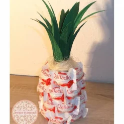 Raffaello Ananas mit Sektflasche - mit 27 Pralinen Größe 1 Geschenk Geburtstag Vatertag Valentinstag