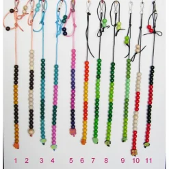 Rechenkette mit Namen – Zählkette aus Holzperlen, Schulranzen-Anhänger & Geschenk zum Schulanfang, Namensanhänger