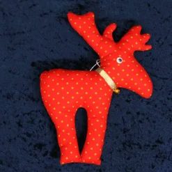 Rentier Rudi mit Glöckchen und Puschel