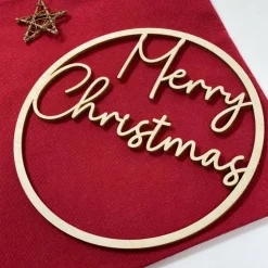 Ring Merry Christmas aus Holz – Weihnachtsdeko Kranz aus Birkensperrholz