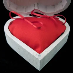 RINGBOX aus HOLZ Herz Ringkissen mit GRAVUR Hochzeit Schatulle Ringkästchen in weiß für Eheringe Holzbox Herzform Graviert Personalisiert