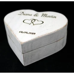 RINGBOX aus HOLZ Herz Rustikale Hochzeit Ringkissen mit GRAVUR Vintage Ringschachtel für Eheringe Ringkästchen Personalisiert in Shabby weiß