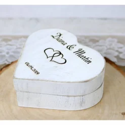 RINGBOX aus HOLZ Vintage Herz Ringkissen Shabby Chic Weiß + GRAVUR Rustikale Hochzeit Ringkästchen für Eheringe Ringschatulle Personalisiert
