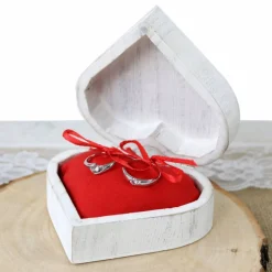 RINGBOX aus HOLZ Vintage Herz Ringkissen Shabby Chic Weiß + GRAVUR Rustikale Hochzeit Ringkästchen für Eheringe Ringschatulle Personalisiert