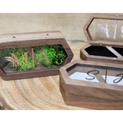 Ringbox personalisiert mit Initialen in Holzoptik und Sichtfenster /// Verlobung| Hochzeit| Ringe| Aufbewahrung| Beschri