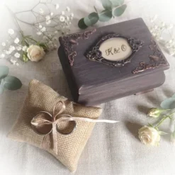 Ringdose braun aus Holz mit Ringkissen personalisierbar mit Monogramm Datum Ringbox Hochzeit Ringkästchen Ringträger