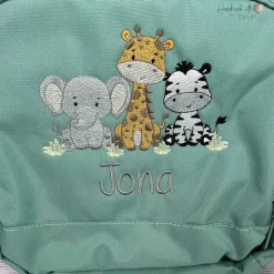 Roll Top Rucksack mit Safari Tieren und Namen bestickt I Kindergartentasche personalisiert I Tasche für Kinder