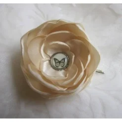 Romantische Haarklammer Braut Haarblume Satin creme Schmetterling "Papillon"