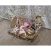 Rose & Freesie Geschenkset – Handgemachte Rosenseife, Badesalz, Badekugel, Kerze, Duftteelicht, Schutzengel Geschenk