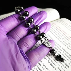 Rosenkranz-Halskette aus Edelstahl mit Steinperlen – Spiritualität & Stil vereint