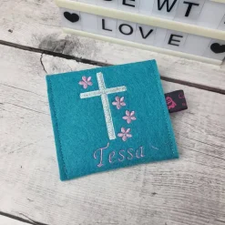 Rosenkranztasche Kreuz mit  Blumen und Name