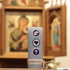 Rustic Geburtskerze personalisierbar hellblau mit Taube, Herz und Kachel und Klöppelspitze, Geschenk Geburt Jungen