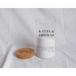 Sandzeremonie Glas mit Holzdeckel Hochzeitsbrauch Windlicht Design Typography