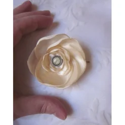 Satin Klammer beige creme Haarklammer Brautschmuck festlich romantisch viktorianisch 