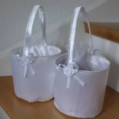 Satinkörbchen für Blumenkinder zum Rosenblätterstreuen Hochzeit