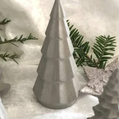 Scandi Weihnachtsdeko - Weihnachtsbäume Tannenbäume aus Beton grau, 2 Größen