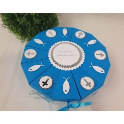 Schachteltorte Geldgeschenk Torte Taufe Kommunion Konfirmation in TÜRKIS-WEISS