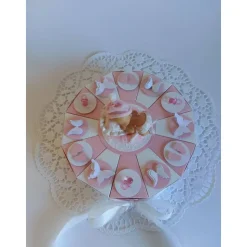 Schachteltorte/Geldgeschenk/Verpackung zur Geburt/Taufe/Baby Shower in rosa/weiß mit 23 cm Ø
