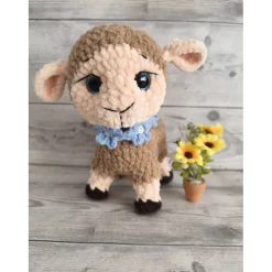 Schäfchen Berta – handgehäkeltes Amigurumi Schaf – Kuscheltier aus Plüschgarn – ca. 22 cm – Handmade