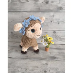 Schäfchen Berta – handgehäkeltes Amigurumi Schaf – Kuscheltier aus Plüschgarn – ca. 22 cm – Handmade