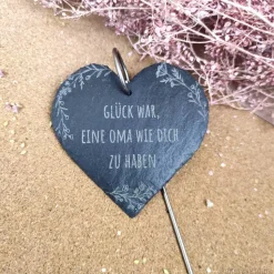 Schieferherz Grabschmuck mit Gravur, individueller Grabstecker mit Wunschtext, Gedenktafel mit Blumen-Motiv