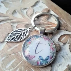 Schlüsselanhänger Buchstabe Cabochon silberfarbe Fassung 25mm mit Blatt Anhänger Geschenk für Sie