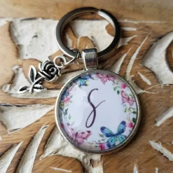 Schlüsselanhänger Buchstabe Cabochon silberfarbe Fassung 25mm mit Blatt Anhänger Geschenk für Sie