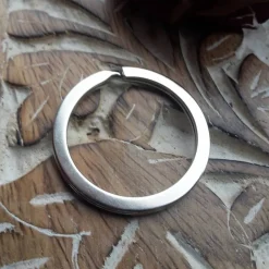 Schlüsselsanhänger Braut Hochzeit schwarz weiß Cabochon silberfarbe Fassung 25mm Gastgeschenk