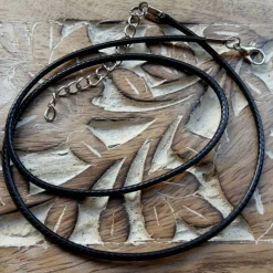 Schlüsselsanhänger Brautmutter schwarz weiß Cabochon silberfarbe Fassung 25mm Gastgeschenk Hochzeit