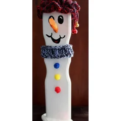 Schneemann SCOTTY SNOWMAN Figur aus recyceltem Holz Herbstdeko Weihnachtsdeko Künstlerfigur Winterdeko Geschenk