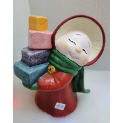 Schneemädchen mit Geschenken