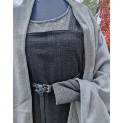 Schultertuch hellgrau kariert für Wikinger, Mittelalter oder im Alltag, Toraxacum