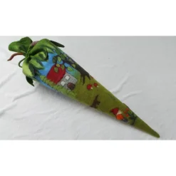 Schultüte aus Filz im Zwergenwald – handgemachte Hülle für Mädchen & Jungen, personalisierbar, als Kissen nutzbar