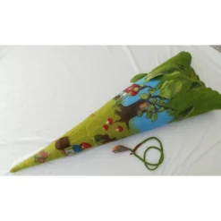 Schultüte aus Filz im Zwergenwald – handgemachte Hülle für Mädchen & Jungen, personalisierbar, als Kissen nutzbar