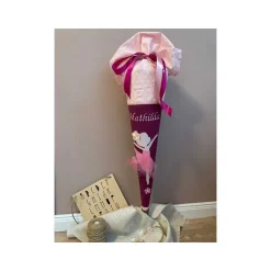 Schultüte "Ballerina", personalisierte Zuckertüte mit Tänzerin, mit Namen bestickt, Ergobag NussknackBär, bordeaux/rosa