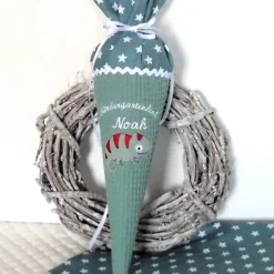 Schultüte Chamäleon Geschwistertüte personalisierbar Kindergartentüte Chameleon in grün Kitatüte bestickt