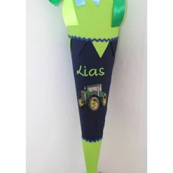 Schultüte.  Schultüte Baumwolle. Schultüte Traktor