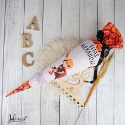 Schultüte Stoff SUPERHELD HELD  *personalisierbar und mit Kisseninlet