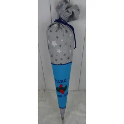 Schultüte, Zuckertüte, Flugzeug auf Wunsch mit Namen und Einschulungstag bestickt  70 cm Länge