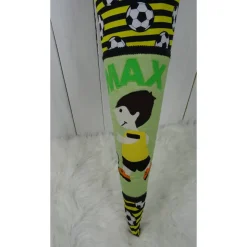 Schultüte, Zuckertüte, Fussballer auf Wunsch mit Namen und Einschulungstag bestickt  70 cm Länge